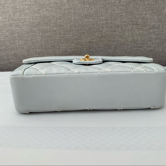 ❌SOLD❌ Chanel Milky Blue Wildstich Handle Bag - Picture 5 of 13